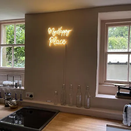 Dom wakacyjny Stunning 2-bedroomed *